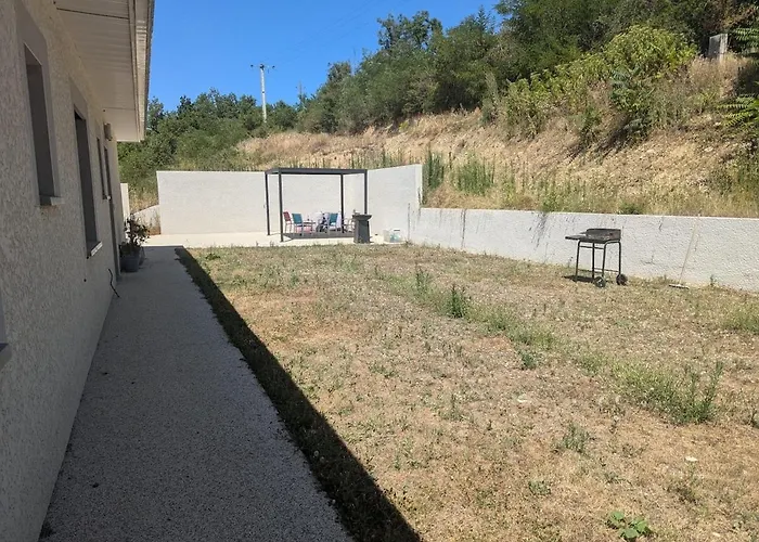 Au Calme Avec Vue Imprenable فيلة Frontonas